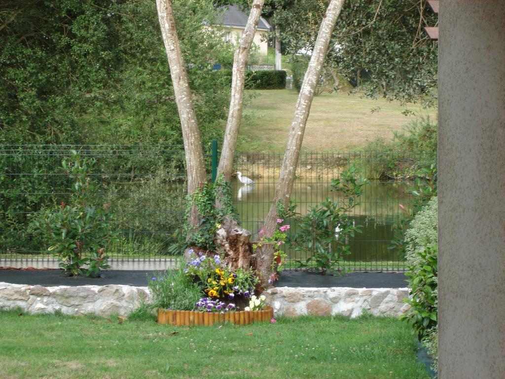 Le Petit Etang Panzió La Trinité-Surzur Kültér fotó